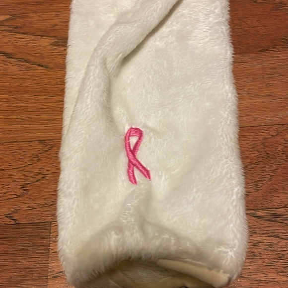 North Face jacket!! 🩷 - Picture 4 of 4